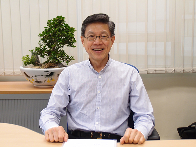 Professor Yeoh Eng Kiong